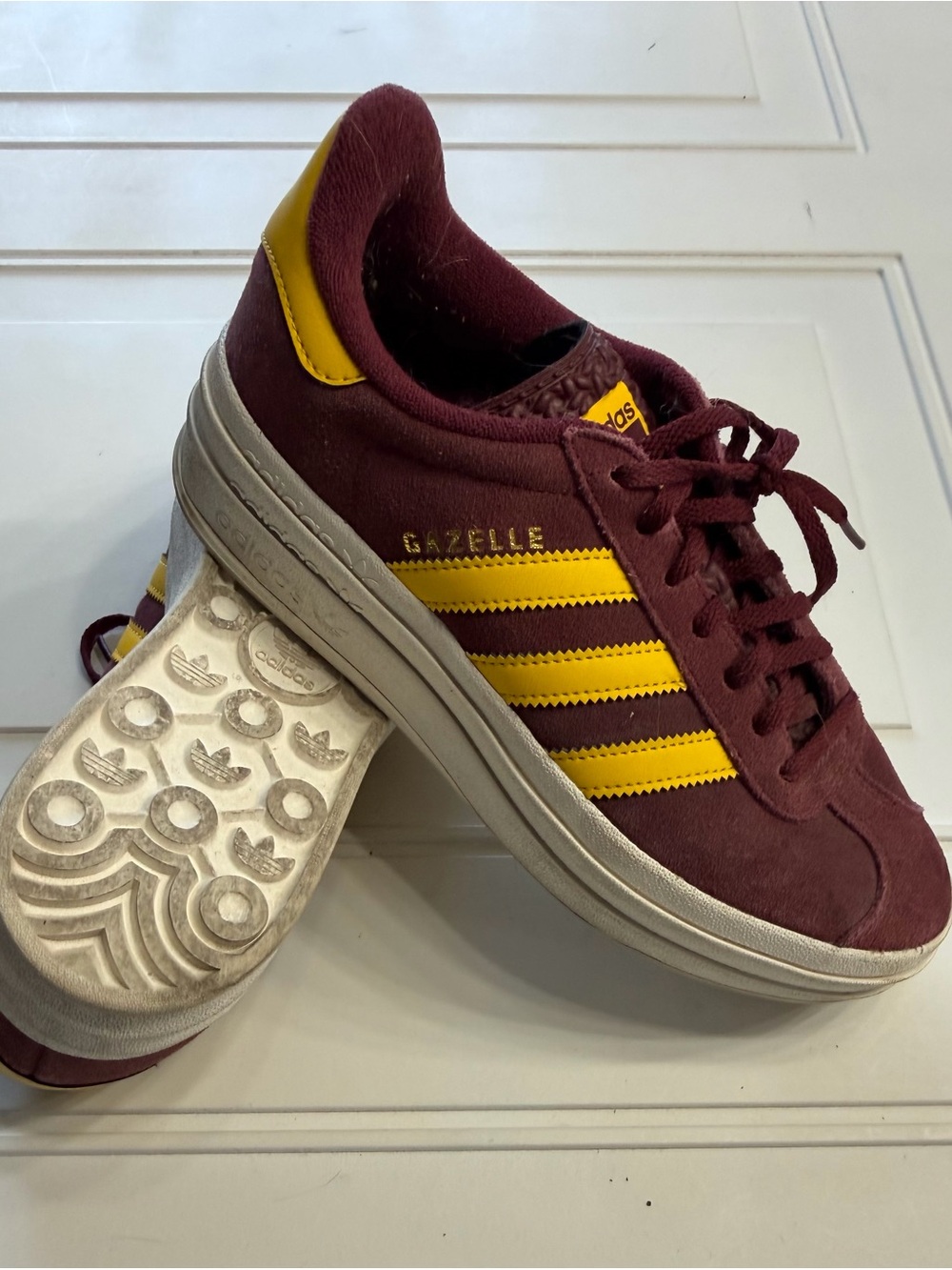 Adidas Women’s Sz 8 Gazelle Bold Maroon Gold Suede Street Sneakers Shoes